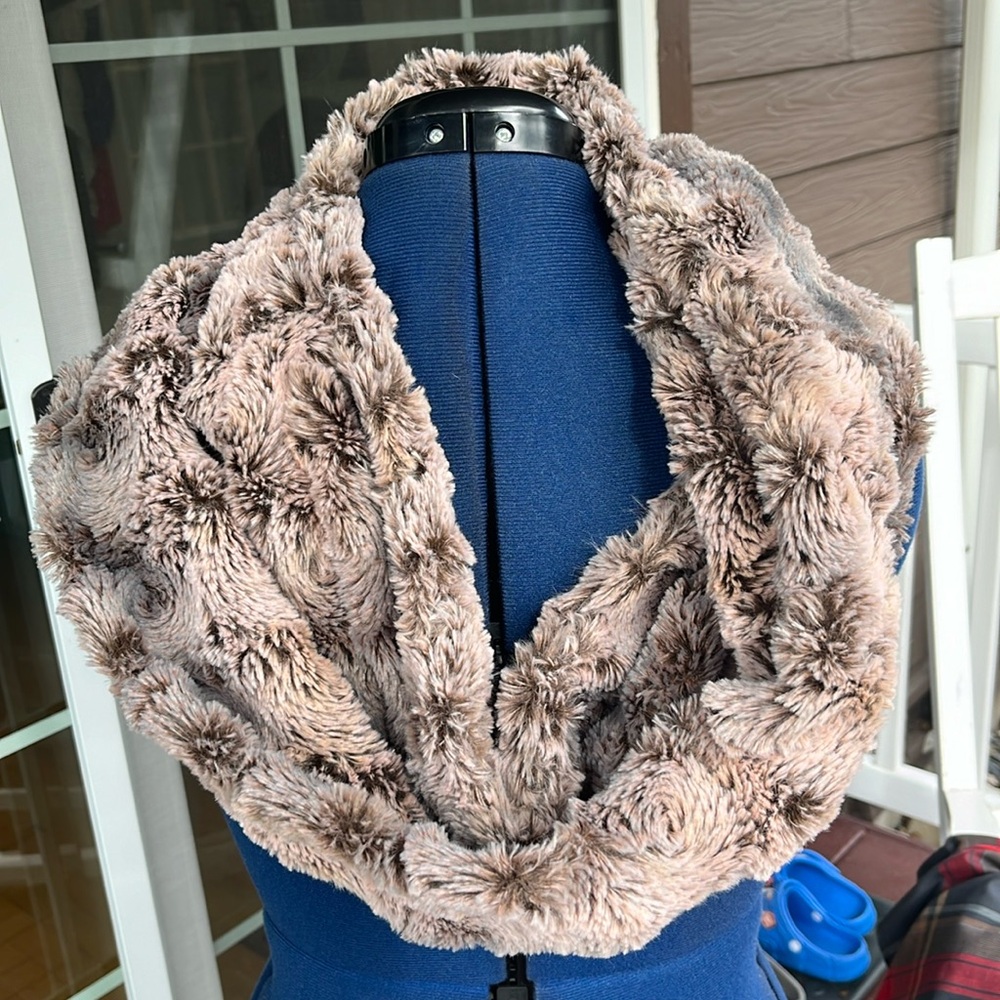 Peace & Pearls Fur Neck Wrap